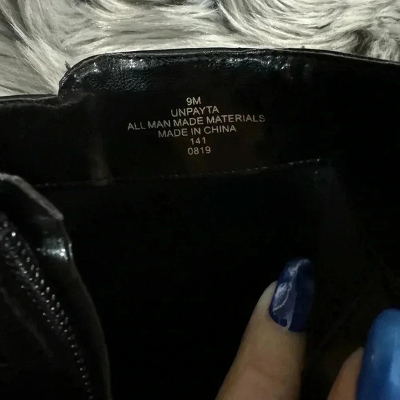 Unisa Payta Black Buckle Leather Boots  Bootie Size 9 Block Heel Fall EUC School - Picture 11 of 14